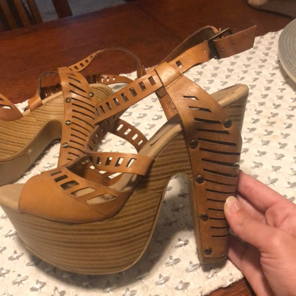 Jessica Simpson Tan Leather Cut Out Wedge Heels